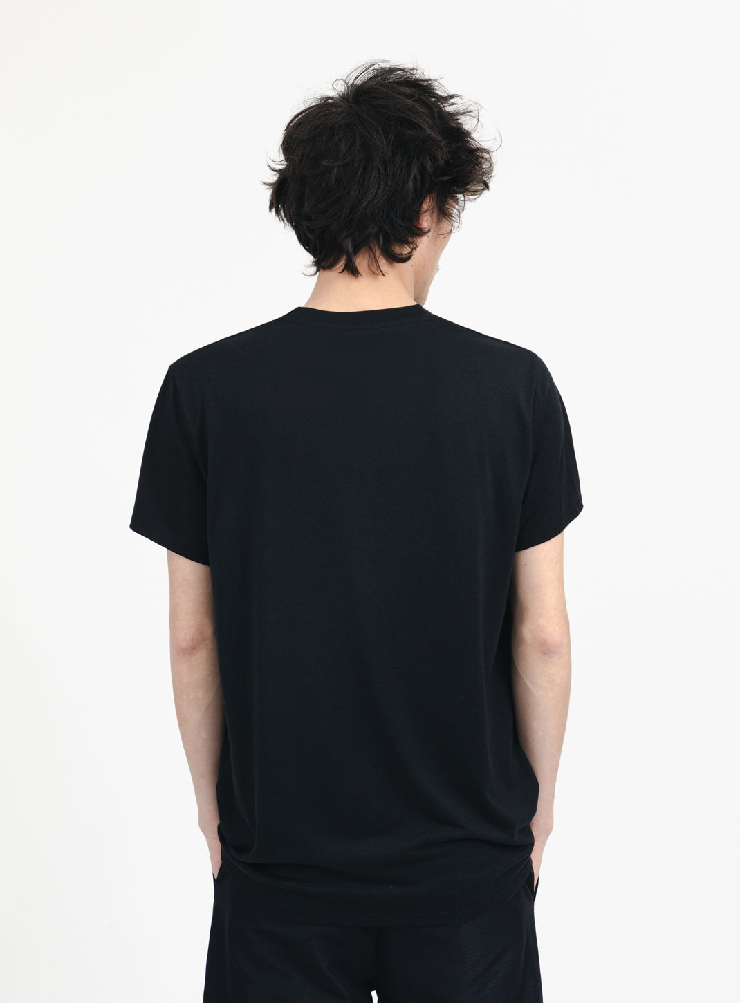 T-Shirt à Manches Courtes avec Col V en Eucalyptus & Coton Noir