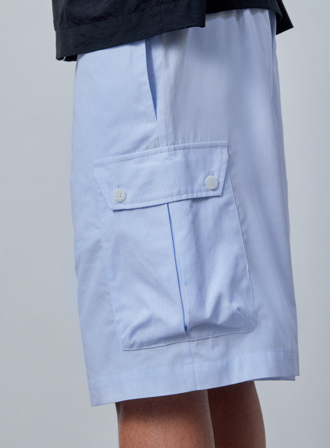 Bermuda Pants with Envelope Pockets in White Poplin with Sky Blue Mini Checks