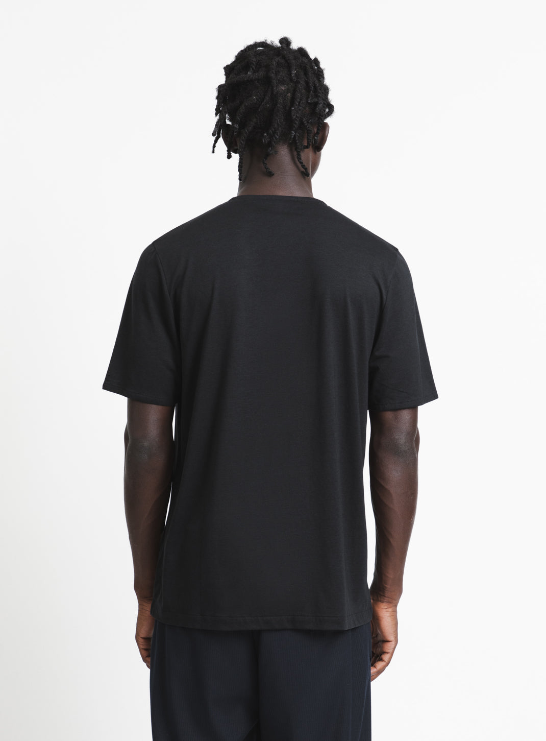 T-Shirt with 5 Buttons in Black Eucalyptus & Cotton