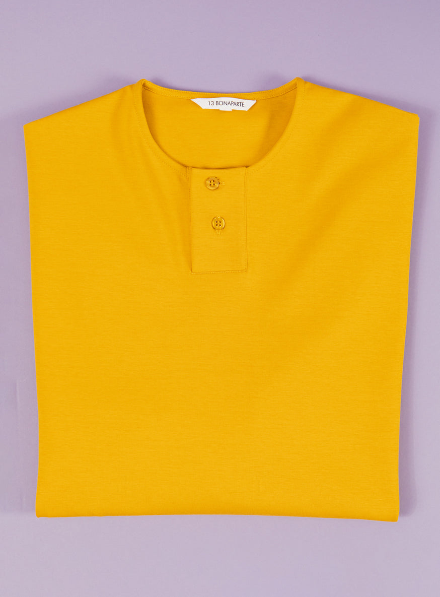 2 Buttons T-Shirt in Mustard Yellow Technical Knit