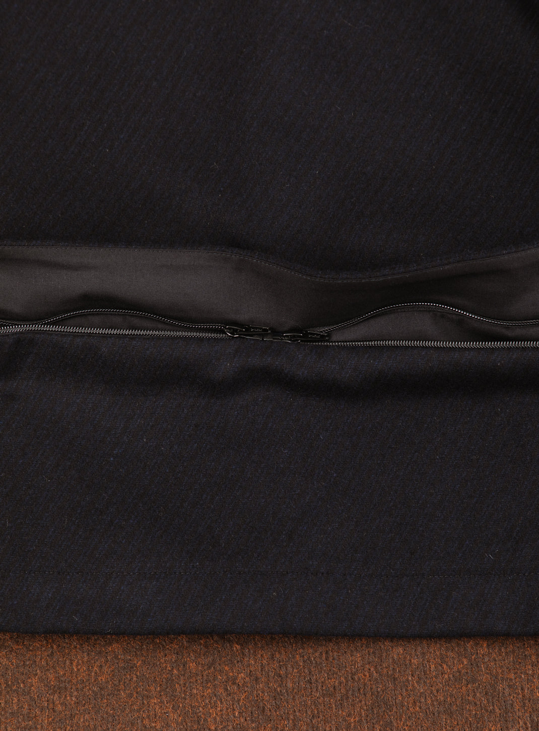 Jacket with Zipped Flap Pockets in Navy Blue Wool & Cashmere