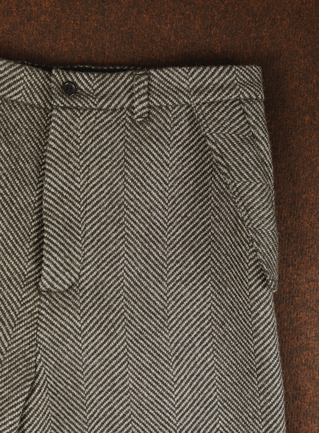 Flap Pockets Pants in Khaki Herringbone Wool