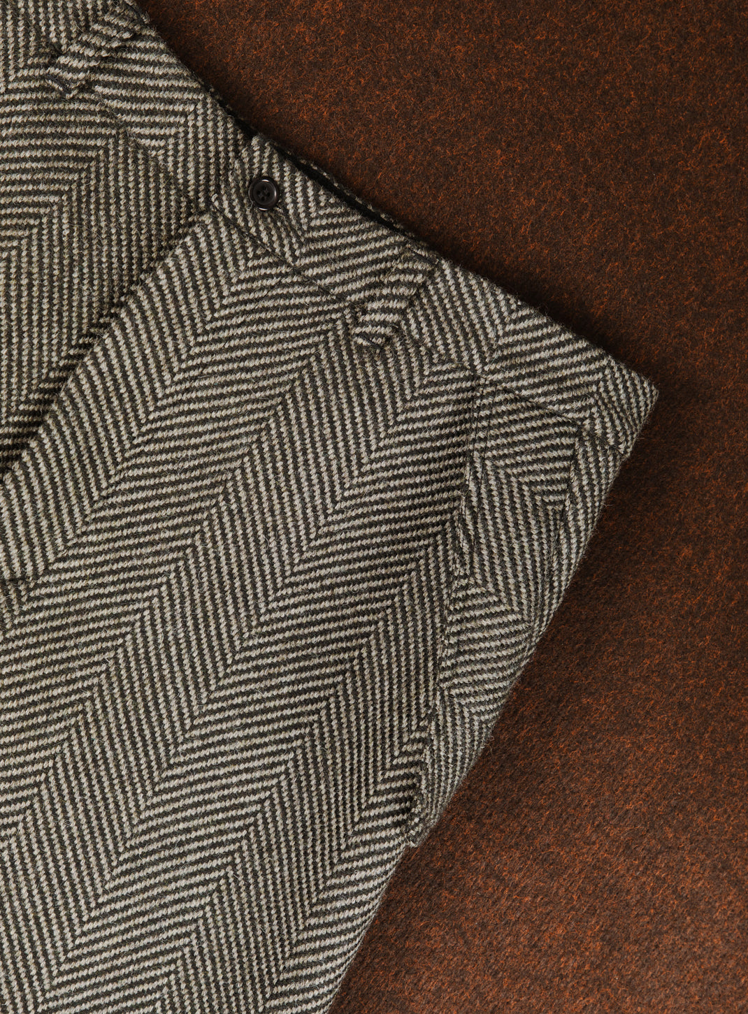 Flap Pockets Pants in Khaki Herringbone Wool