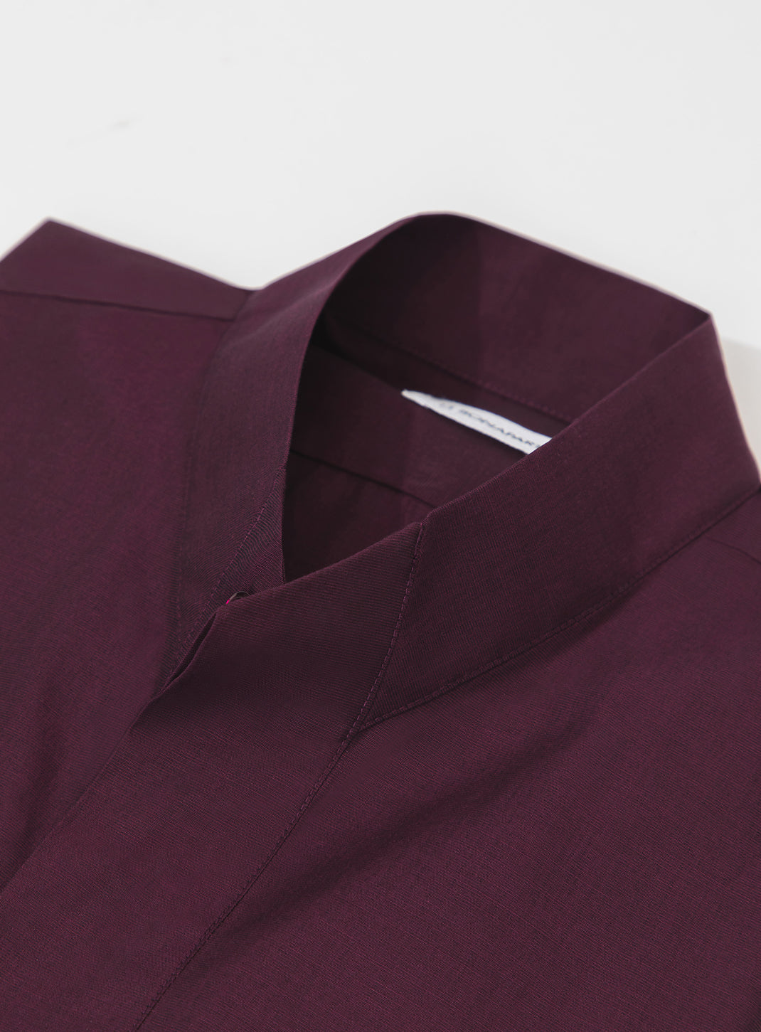 Origami Collar Shirt in Plum End-on-End