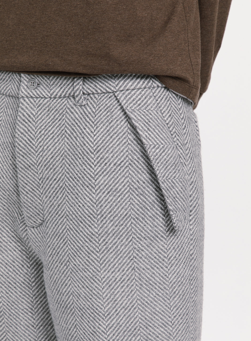 Flap Pockets Pants in Light Grey Herringbone Wool