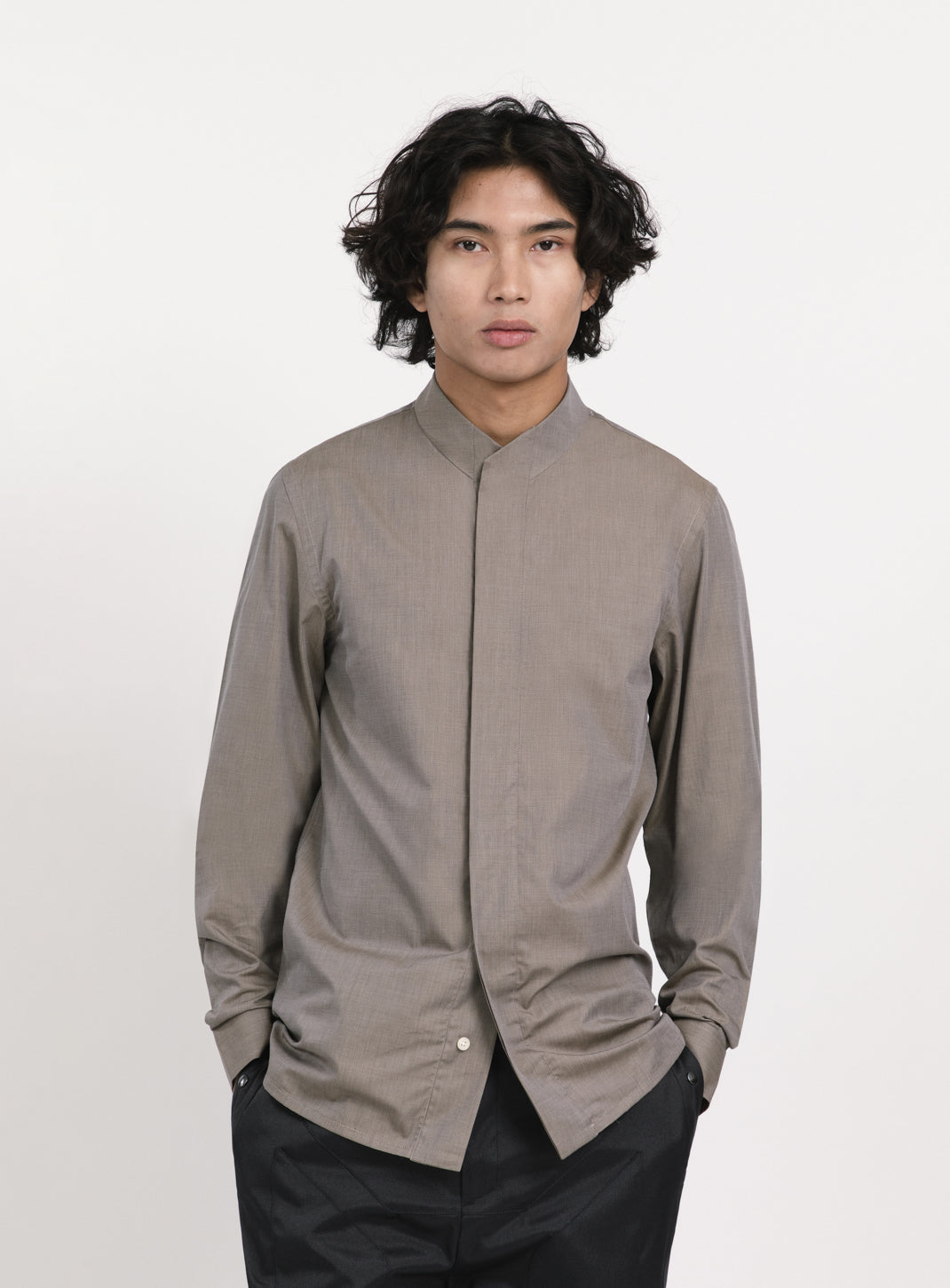 Origami Collar Shirt in Beige End-on-End