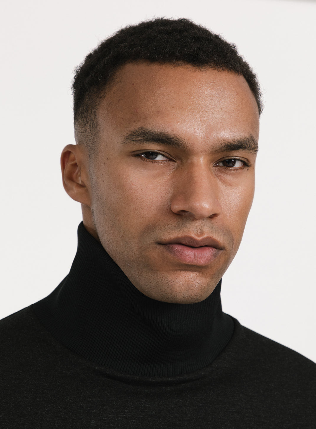 Ribbed High Neck Sweatshirt in Heather Dark Grey Technical Knit
