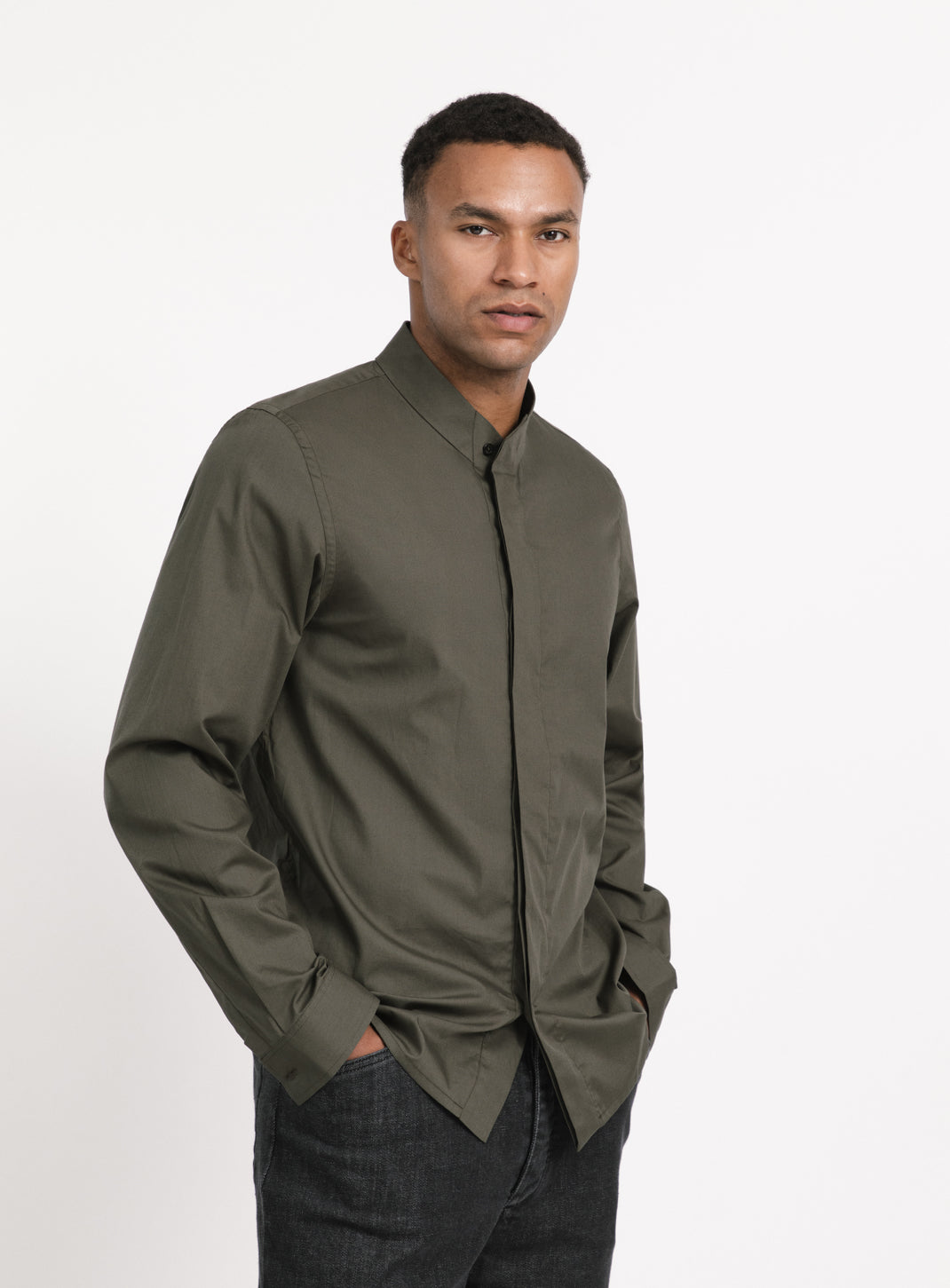 Origami Collar Shirt in Olive Poplin