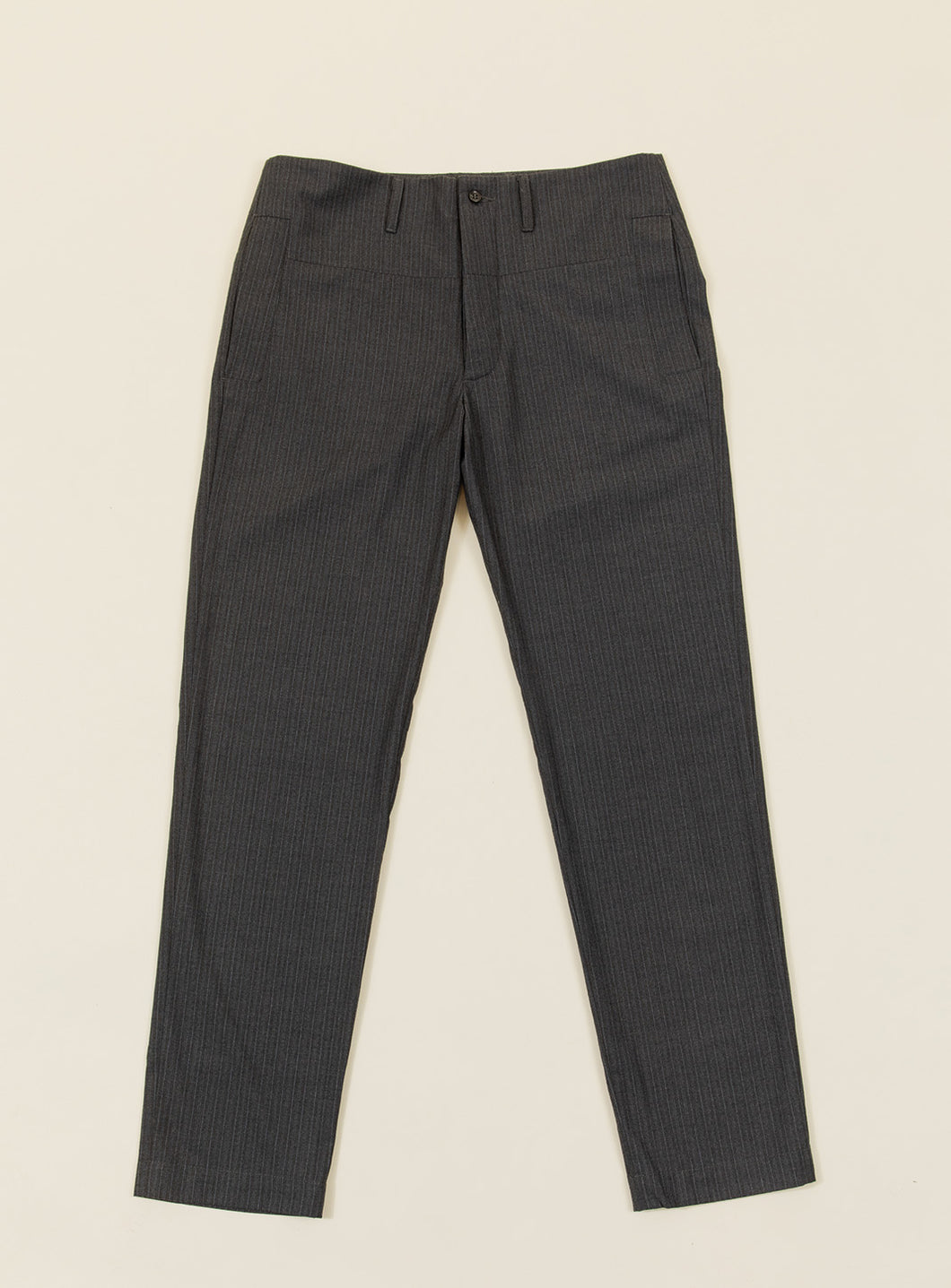 Pantalon à Grande Ceinture en Flanelle Gris Plomb à Larges Rayures Bleues