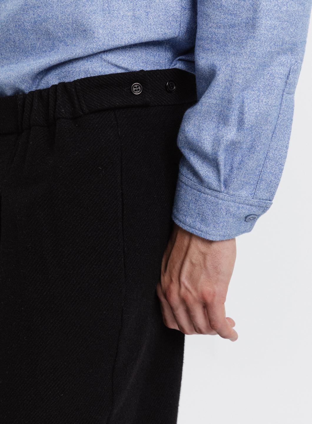 Pantalon à Pinces en Laine Cardée Noire