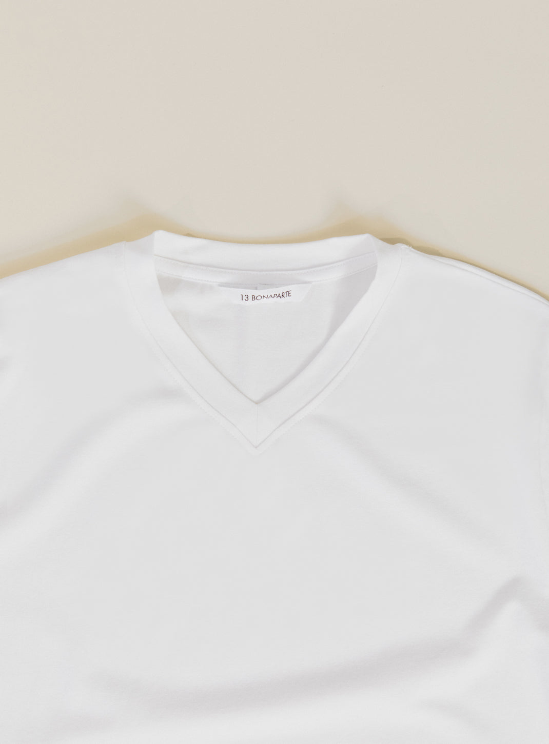 T-Shirt à Manches Courtes avec Col V en Coton & Elasthanne Blanc