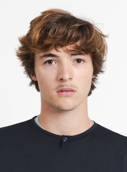 T-Shirt 1 Bouton en Eucalyptus & Coton Bleu Marine