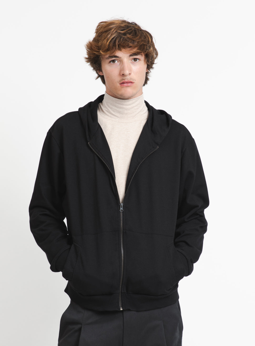 Gilet Capuche à Poches Crantées en Molleton Noir