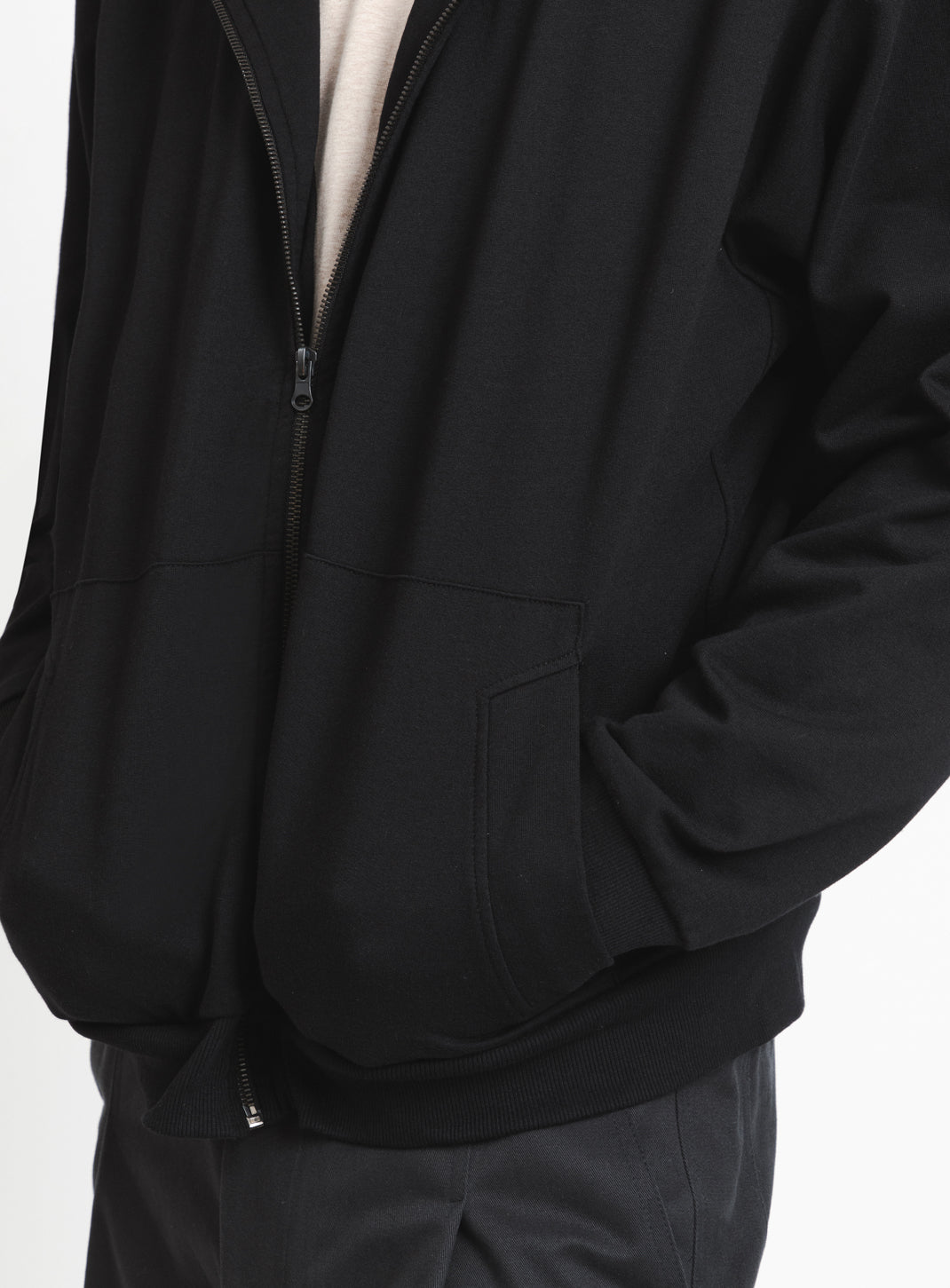 Gilet Capuche à Poches Crantées en Molleton Noir