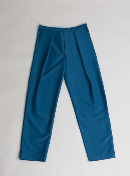 Pantalon à Plis Profonds en Serge Technique Bleu Pétrole