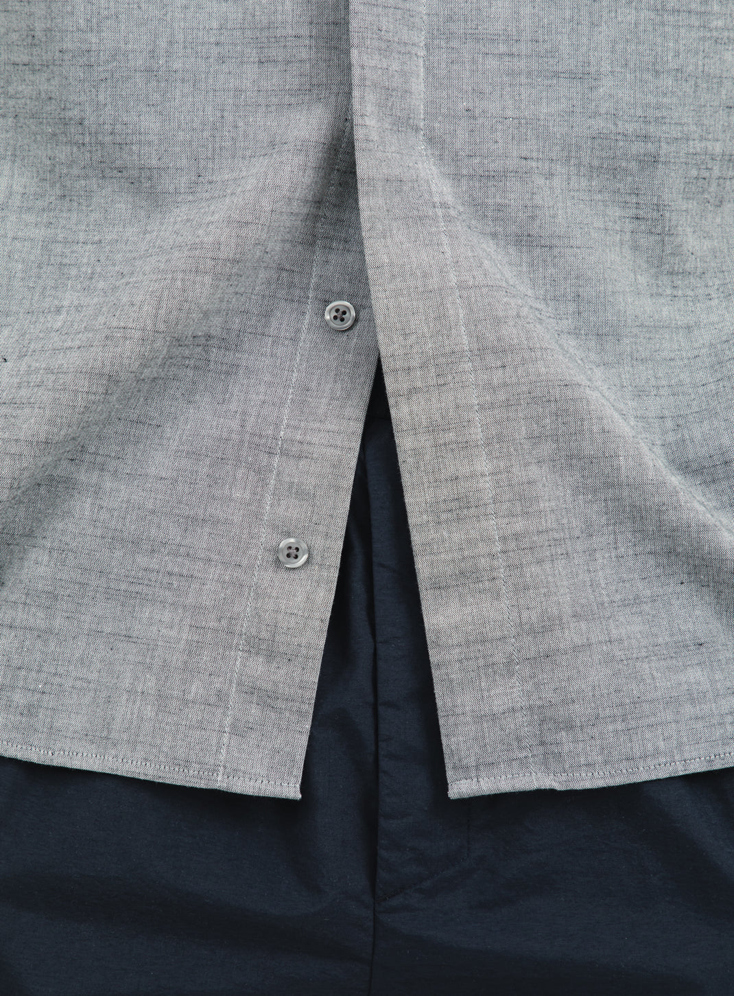 Chemise à Découpes en Voile de Coton Gris Chiné