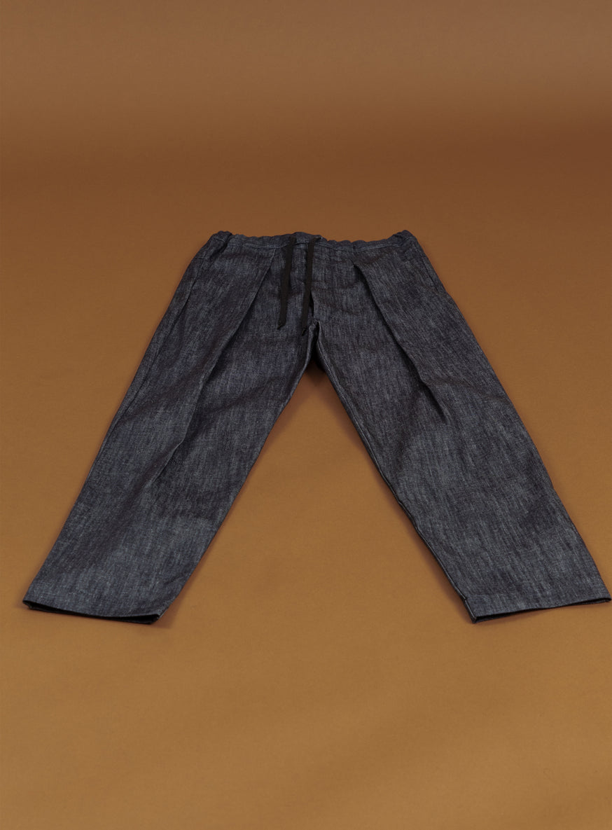 Pantalon à Plis Profonds avec Lacet en Denim Brut