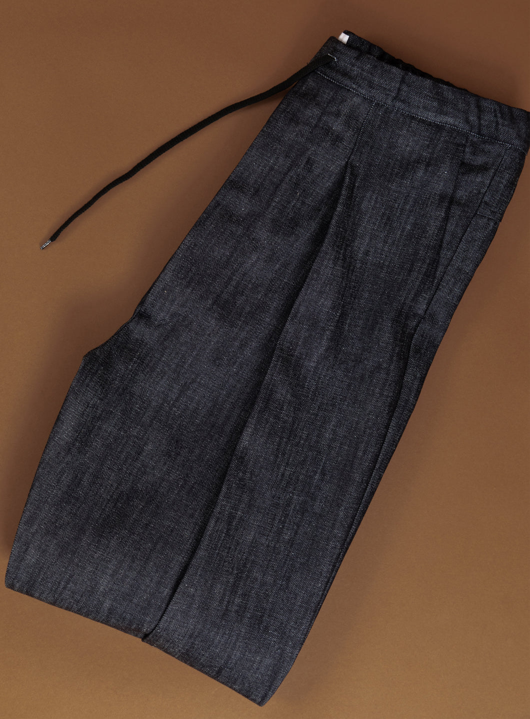 Pantalon à Plis Profonds avec Lacet en Denim Brut