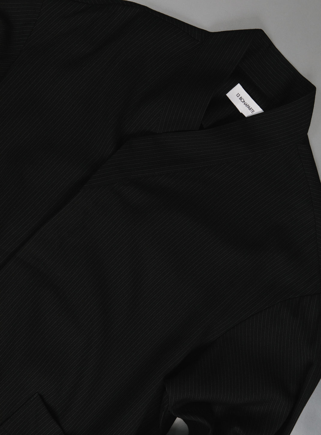 Bomber Kimono en Serge Noir à Fines Rayures