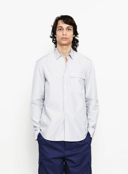 Chemise à Poche Poitrine en Popeline Gris Clair à Fines Rayures Bleues