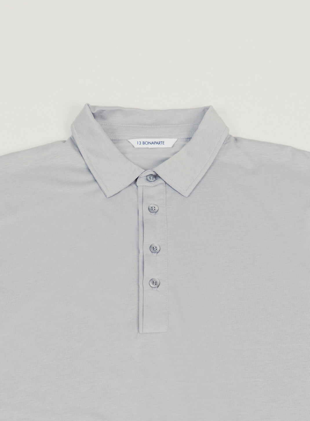 Polo à Patte Plissée avec Manches Courtes en Eucalyptus & Coton Gris Perle