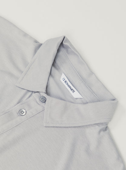 Polo à Patte Plissée avec Manches Courtes en Eucalyptus & Coton Gris Perle