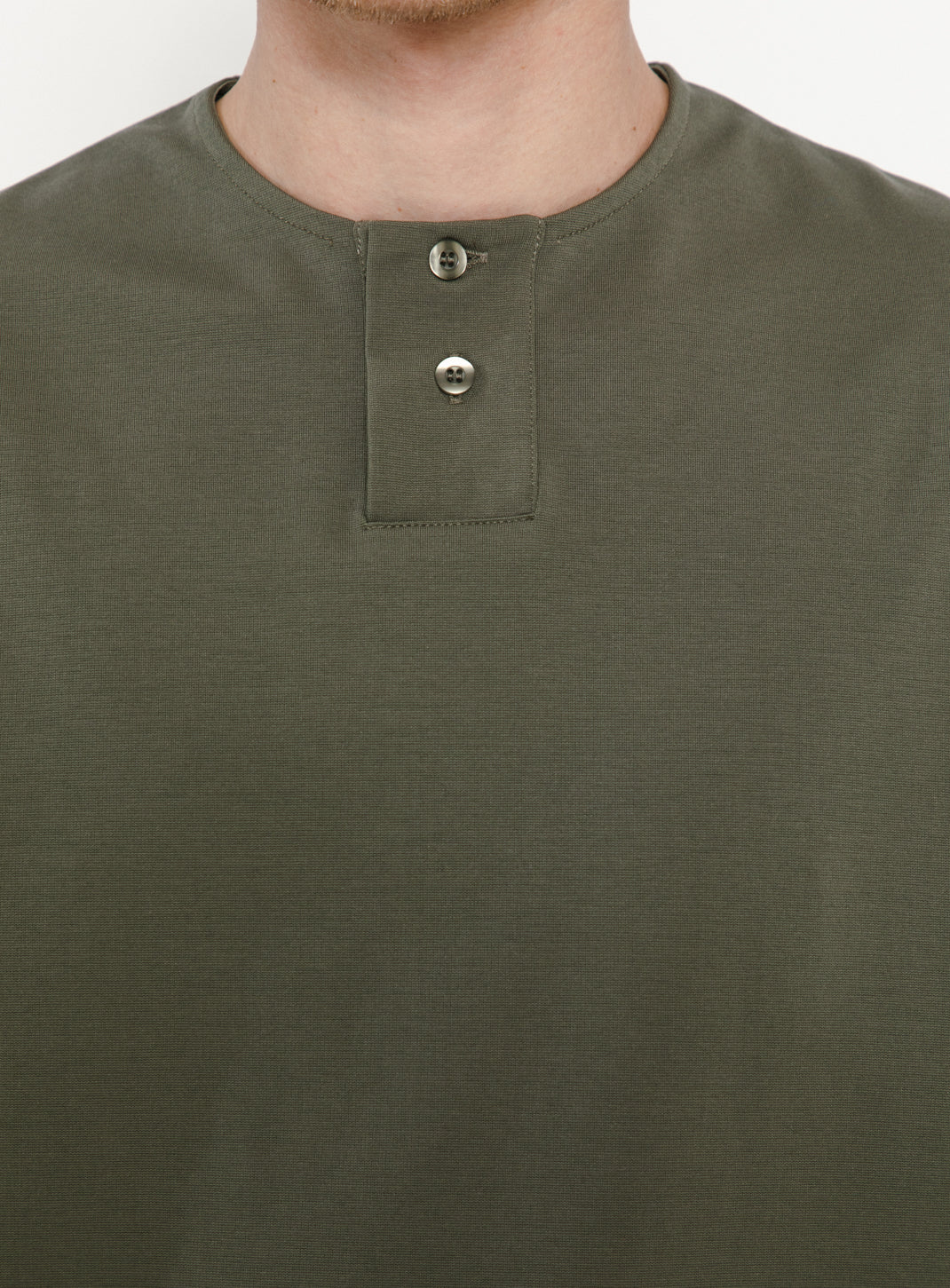 T-Shirt 2 Boutons en Maille Technique Vert Amande