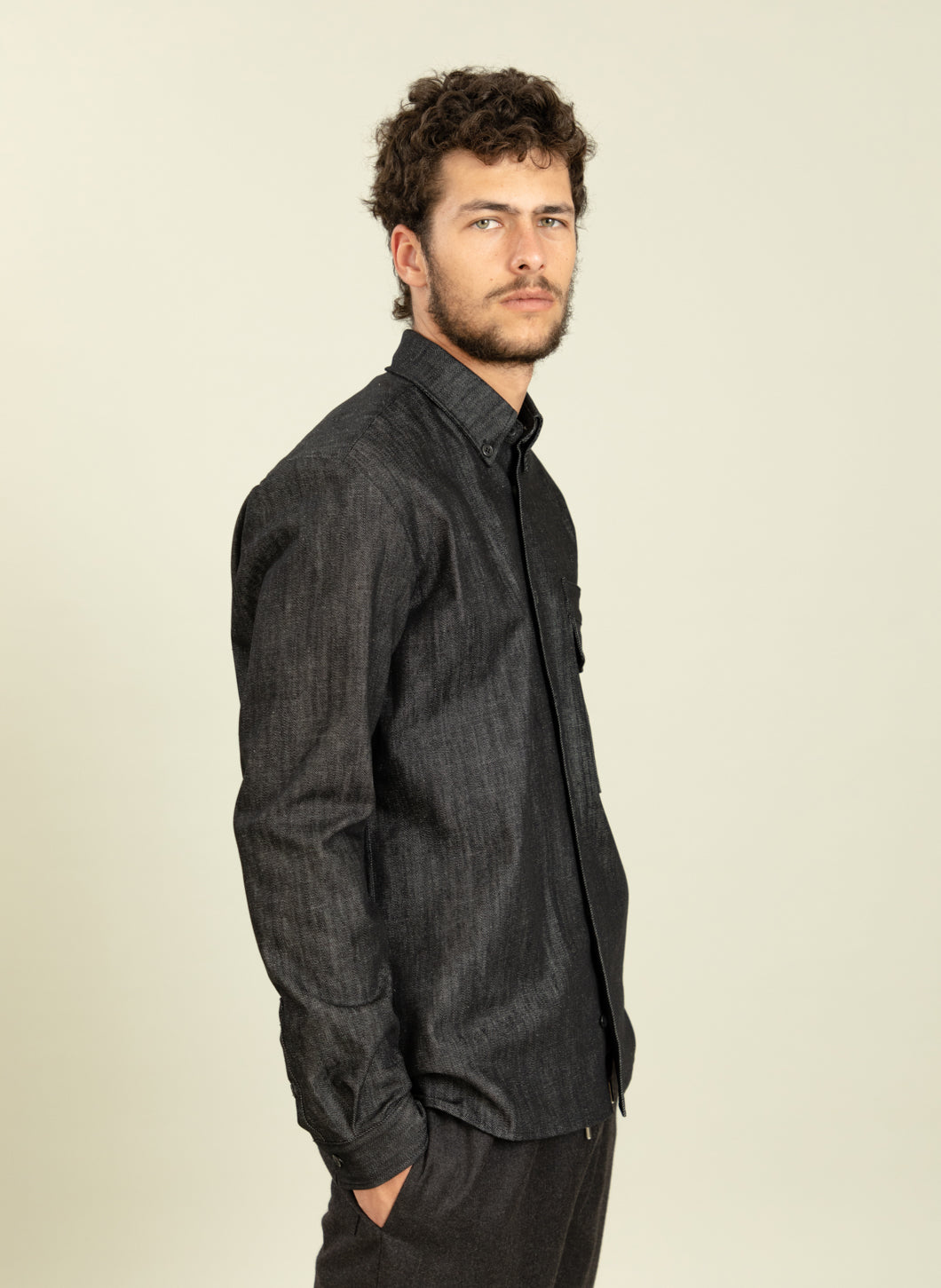 Overshirt with Double Pocket in Raw Grey Denim