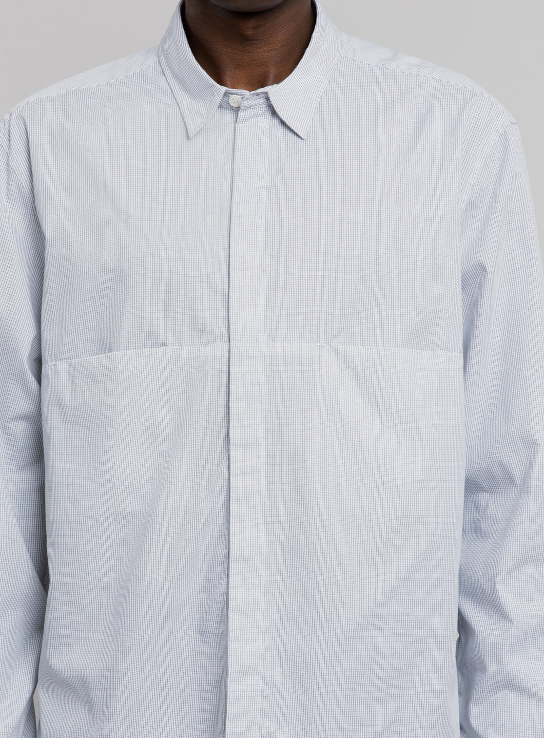 Shirt with Front Cuts in White Poplin with Beige Mini Checks