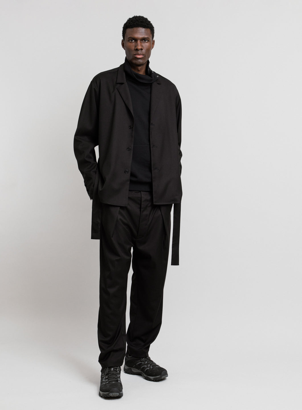 Elastic Waist Pants with Deep Pleats in Black Serge