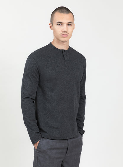 2 Buttons T-Shirt in Heather Dark Gray Technical Knit