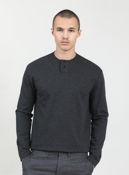 2 Buttons T-Shirt in Heather Dark Gray Technical Knit