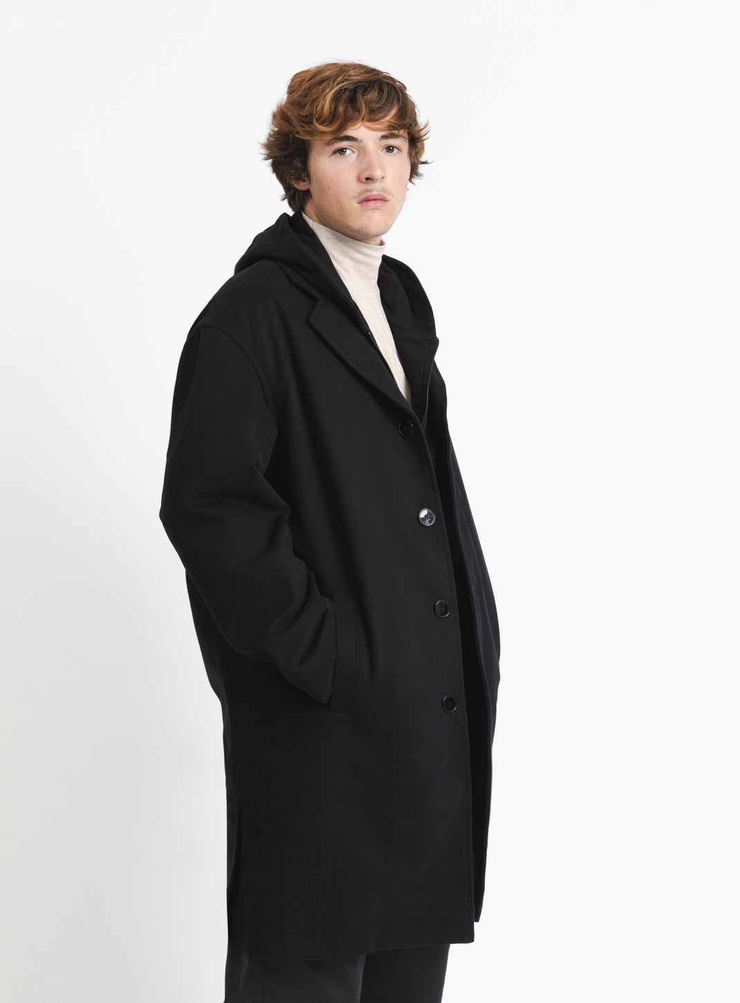 48H Overcoat in Black Reps
