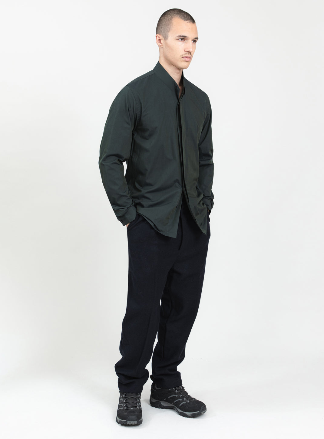 Origami Collar Shirt in Night Green End-on-End