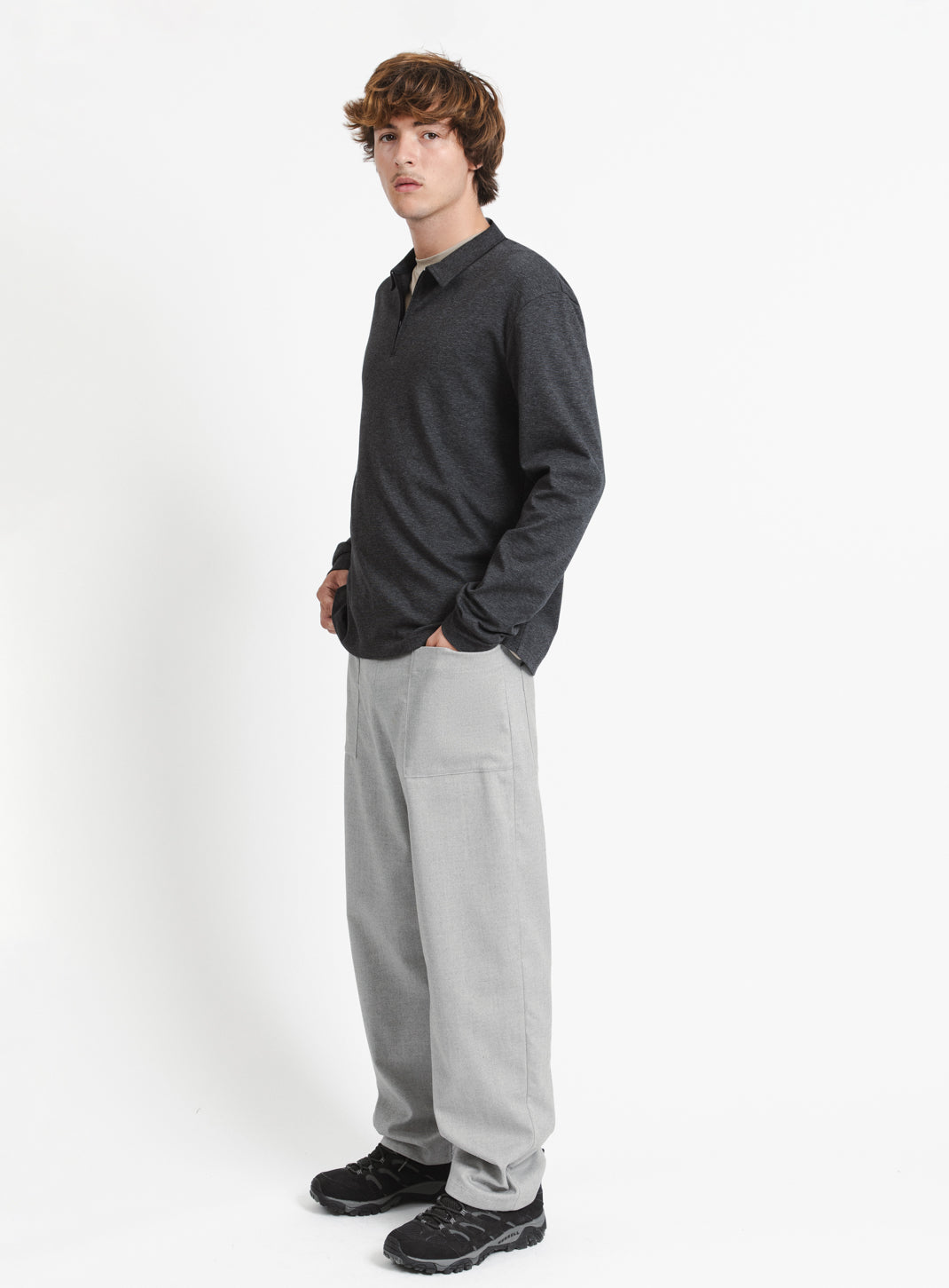 Long Sleeve Zipped Poloshirt in Heather Dark Grey Technical Knit