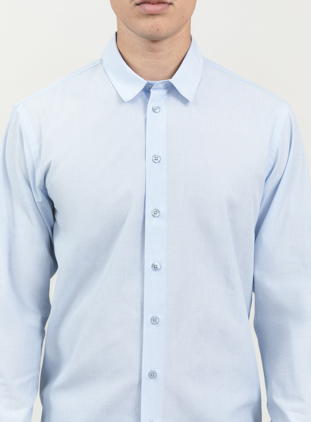 Shirt with Small Collar Stand in Sky Blue End-on-End