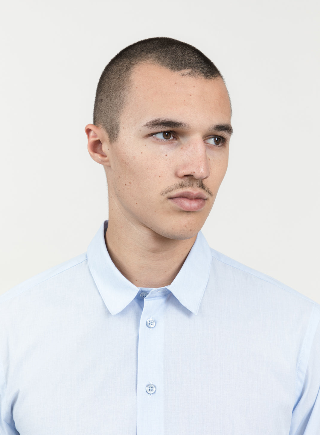 Shirt with Small Collar Stand in Sky Blue End-on-End