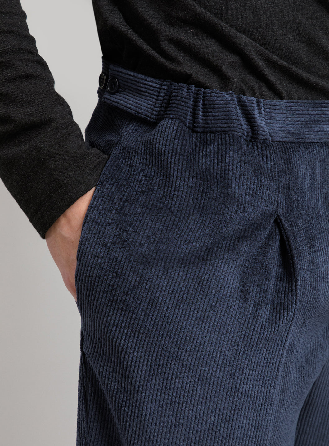 Pleated Pants in Navy Blue Washed Corduroy