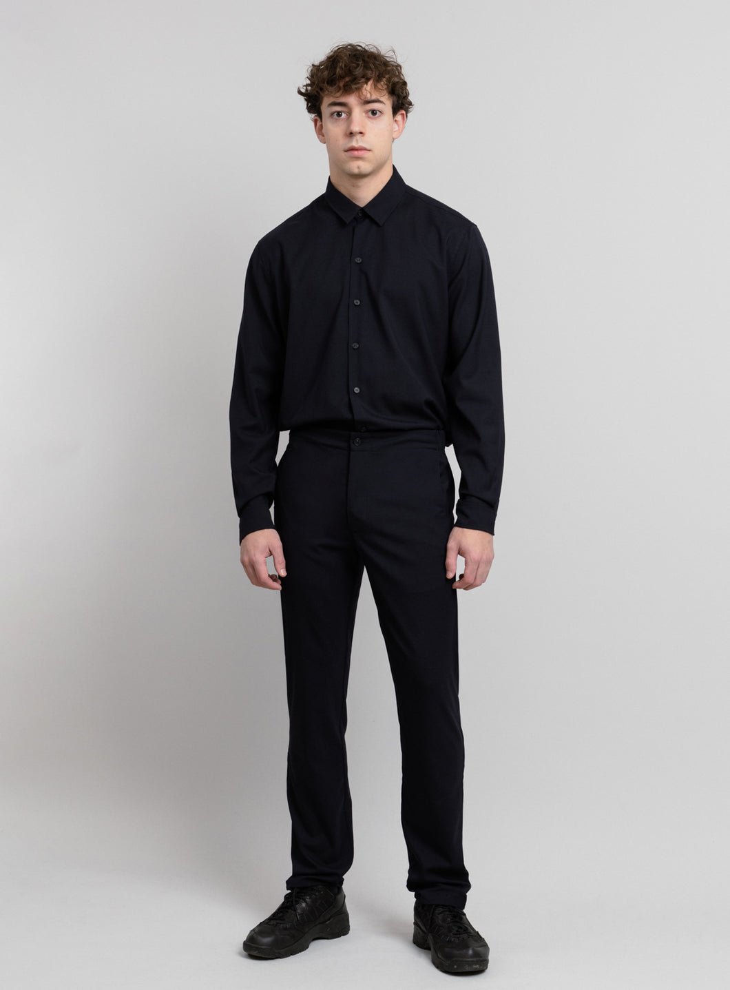 Pants with Notched Pockets in Navy Blue Cool Wool