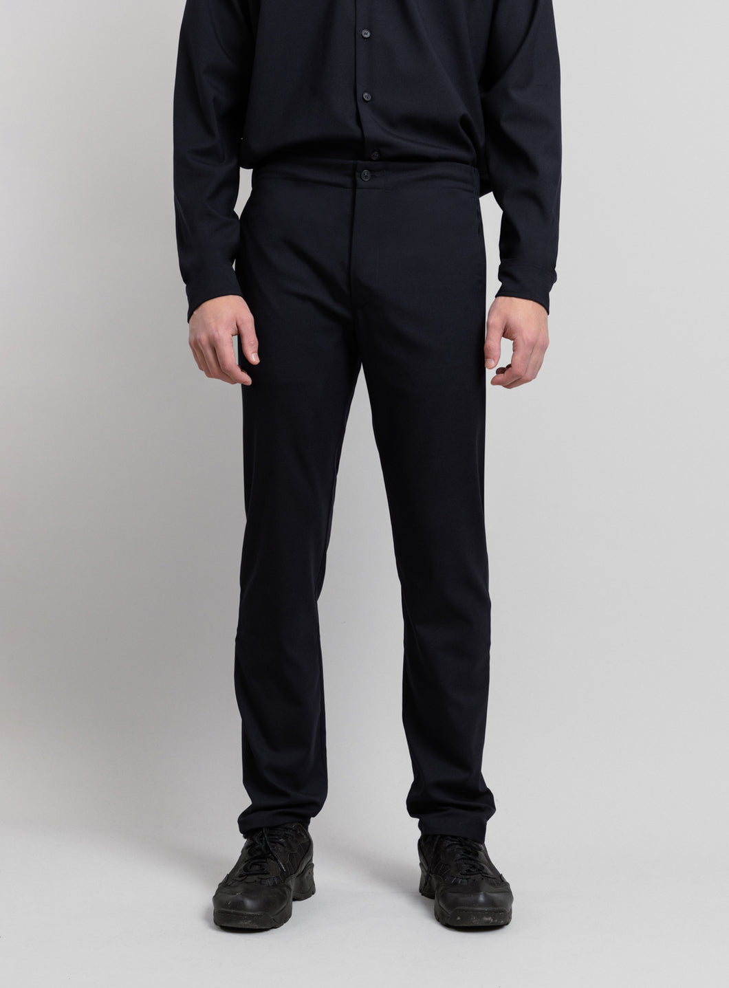 Pants with Notched Pockets in Navy Blue Cool Wool