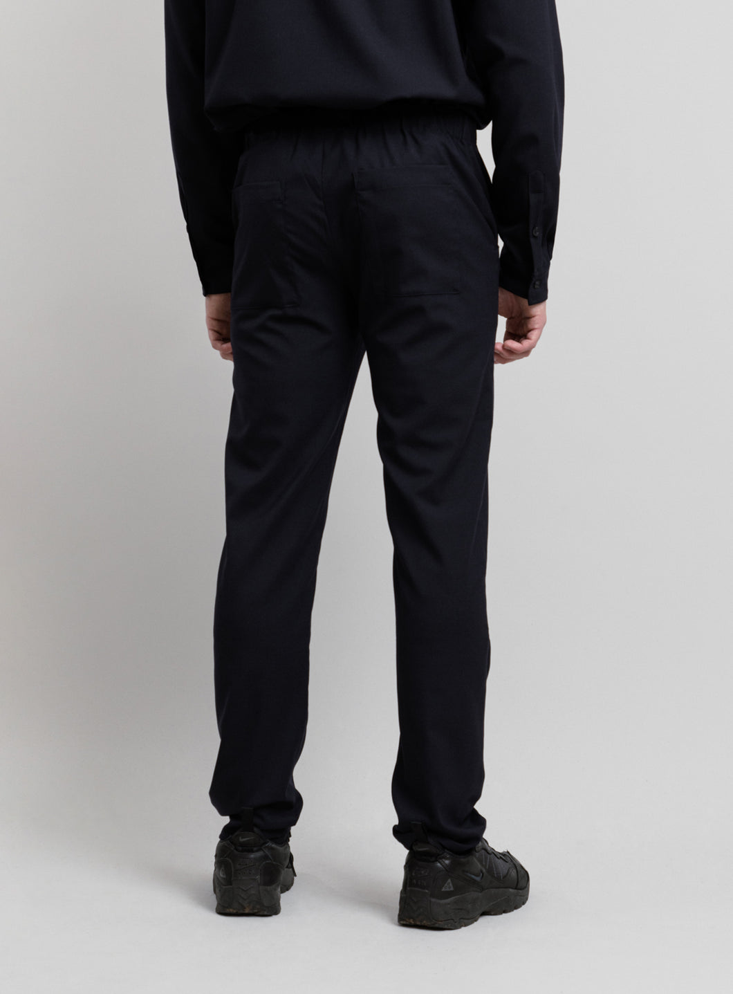 Pants with Notched Pockets in Navy Blue Cool Wool