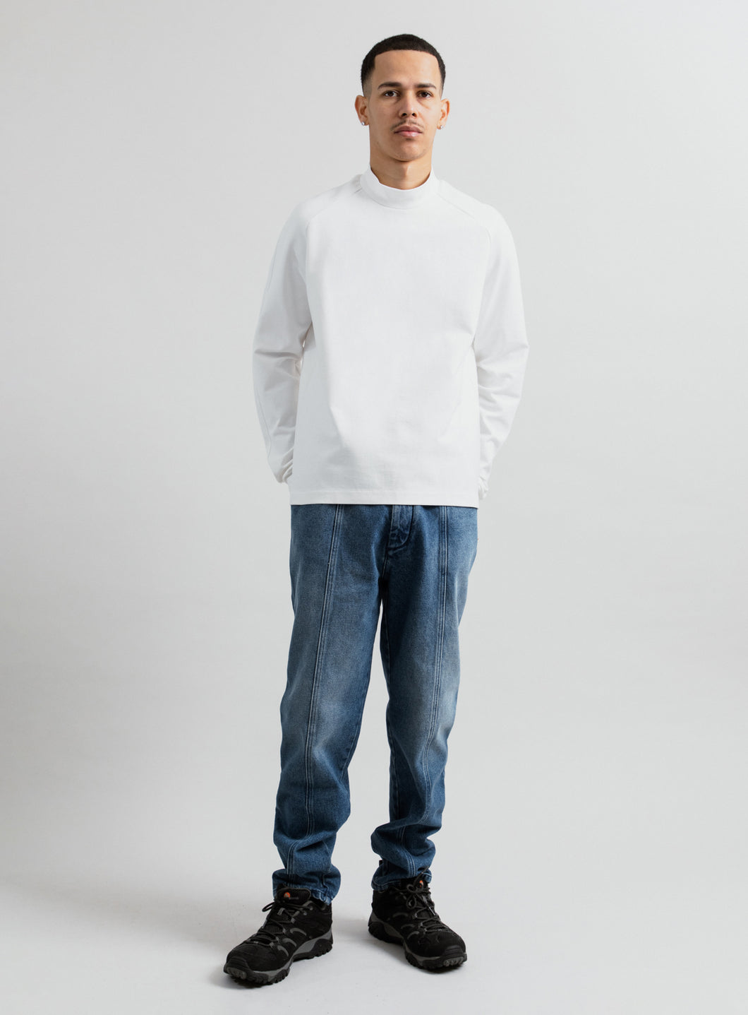 Sweatshirt with Hammer Sleeve in White Technical Knit