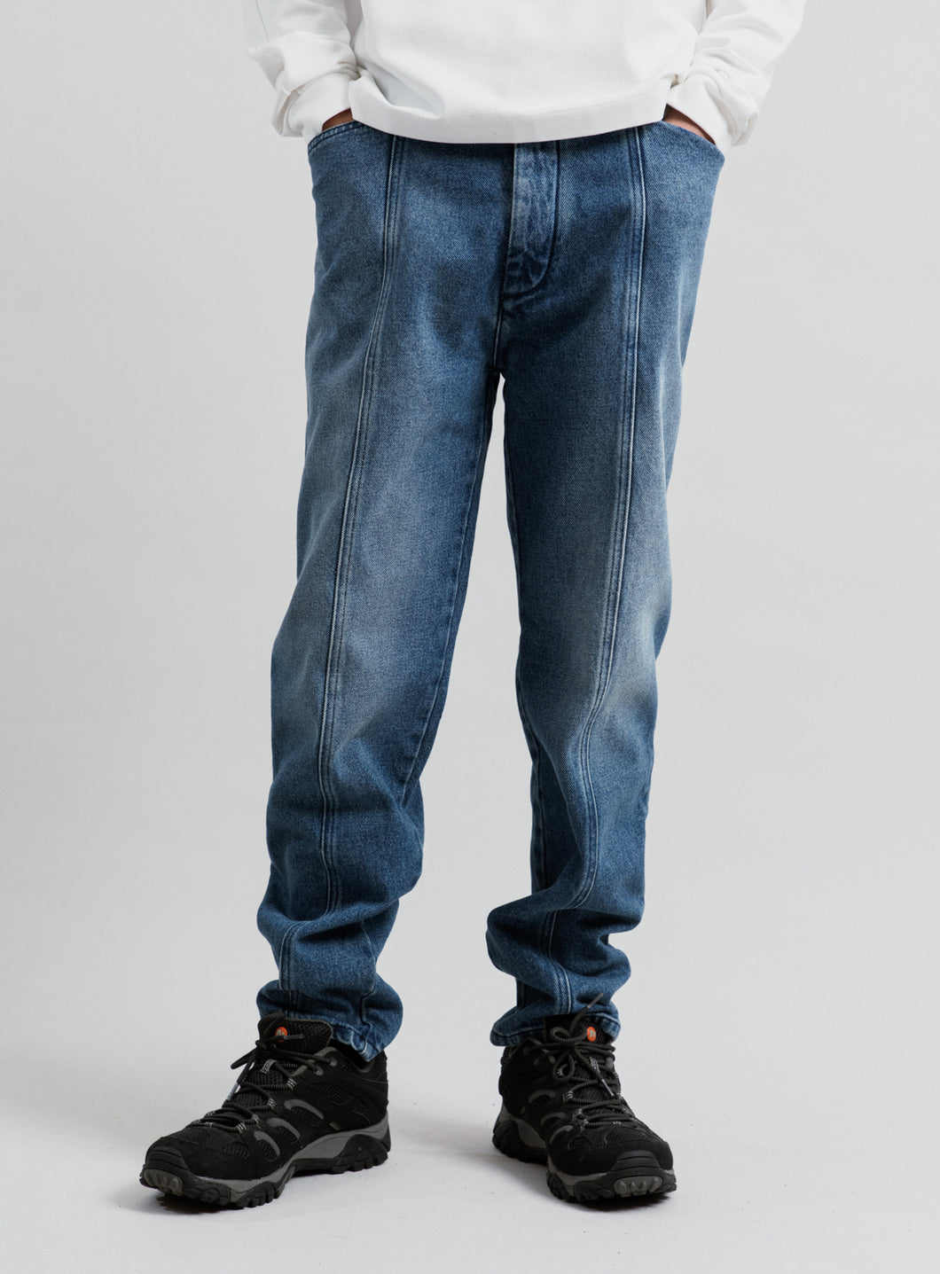 5 Pockets Pants with Front Cuts in Stone Denim