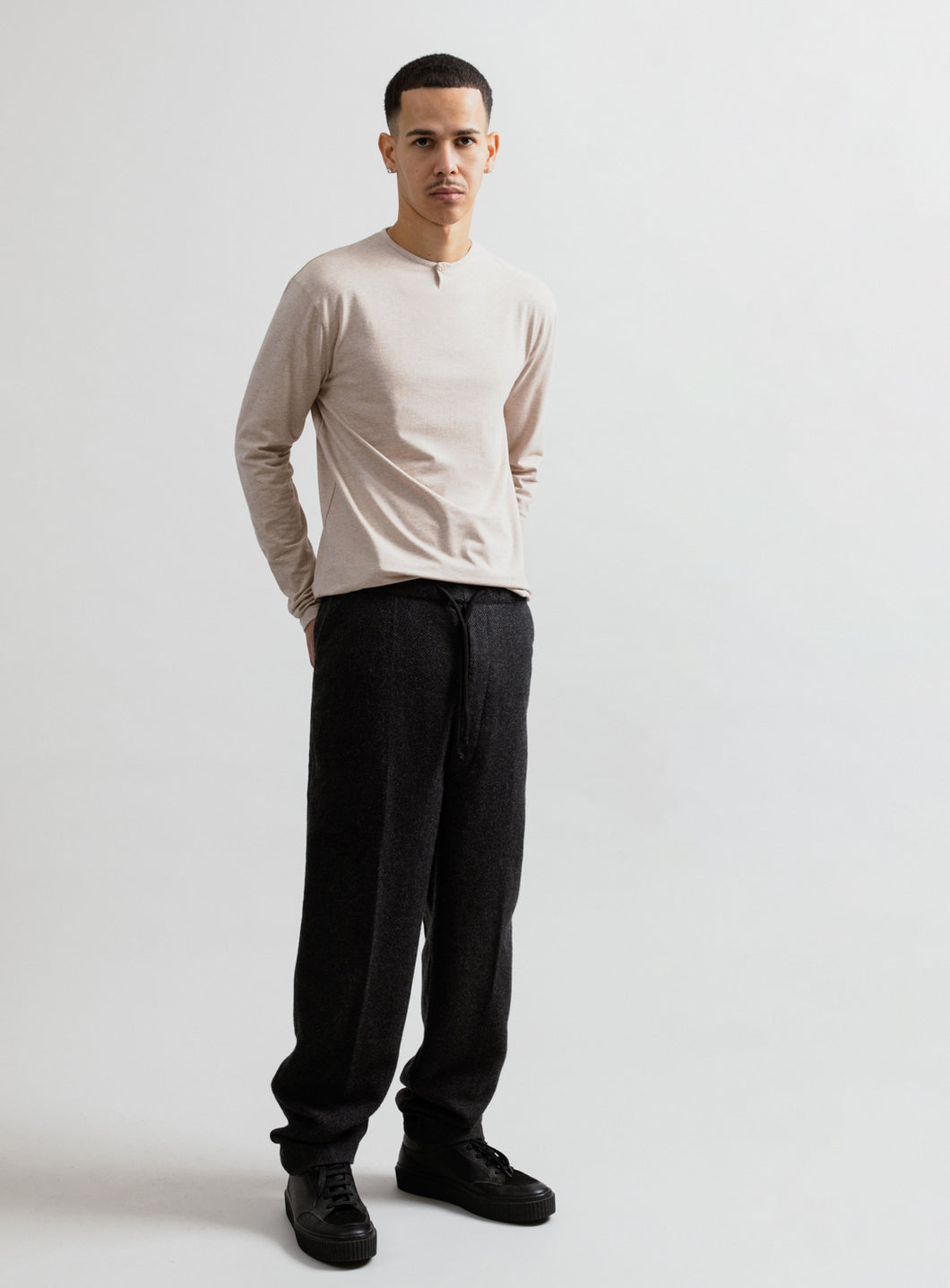 Pleated Pants with Tightening Link in Heather Dark Grey Carded Wool