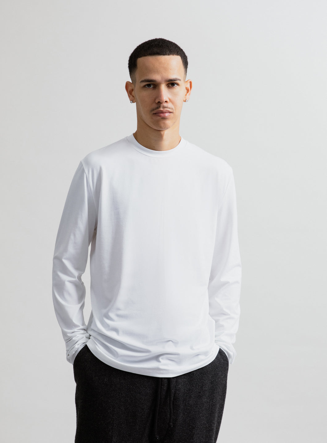 Long Sleeve T-Shirt in White Cotton & Elastane