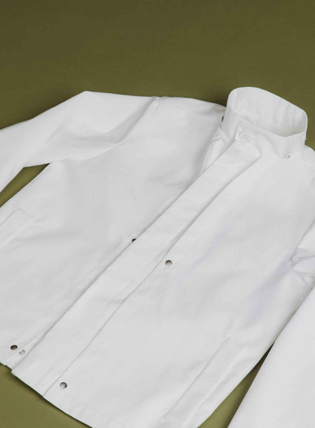 Multi Pockets Flapped Parka in White Waterproof Teflon