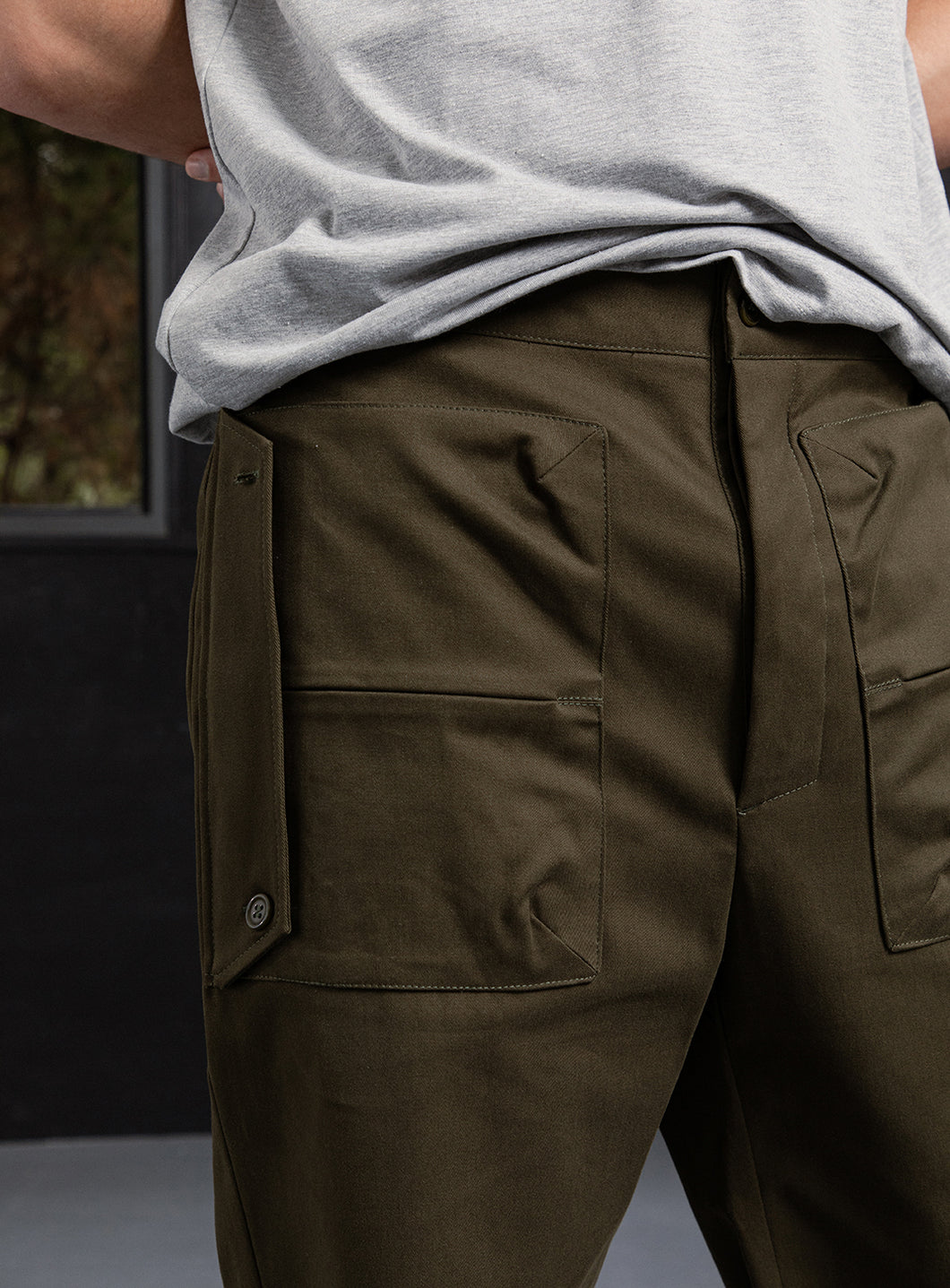 Pants with Envelope Pockets in Olive Cotton Gabardine