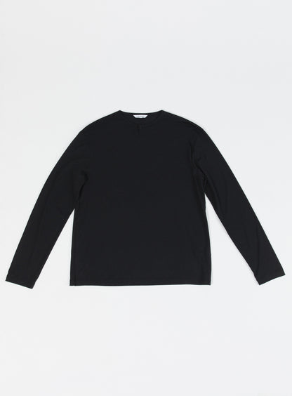 1 Button T-Shirt in Black Eucalyptus & Cotton