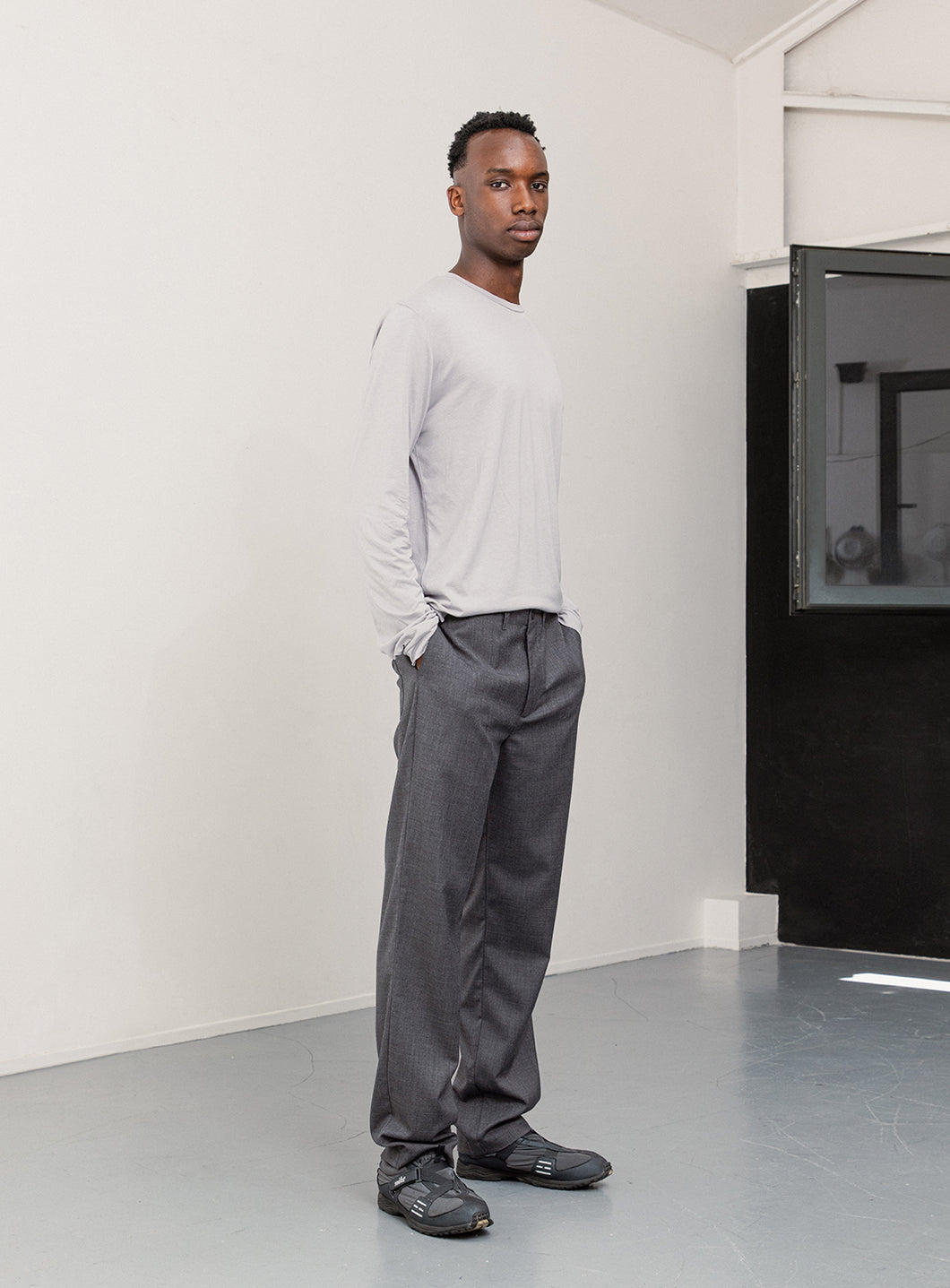 Pants with Inlayed Waistband in Dark Grey End-on-End