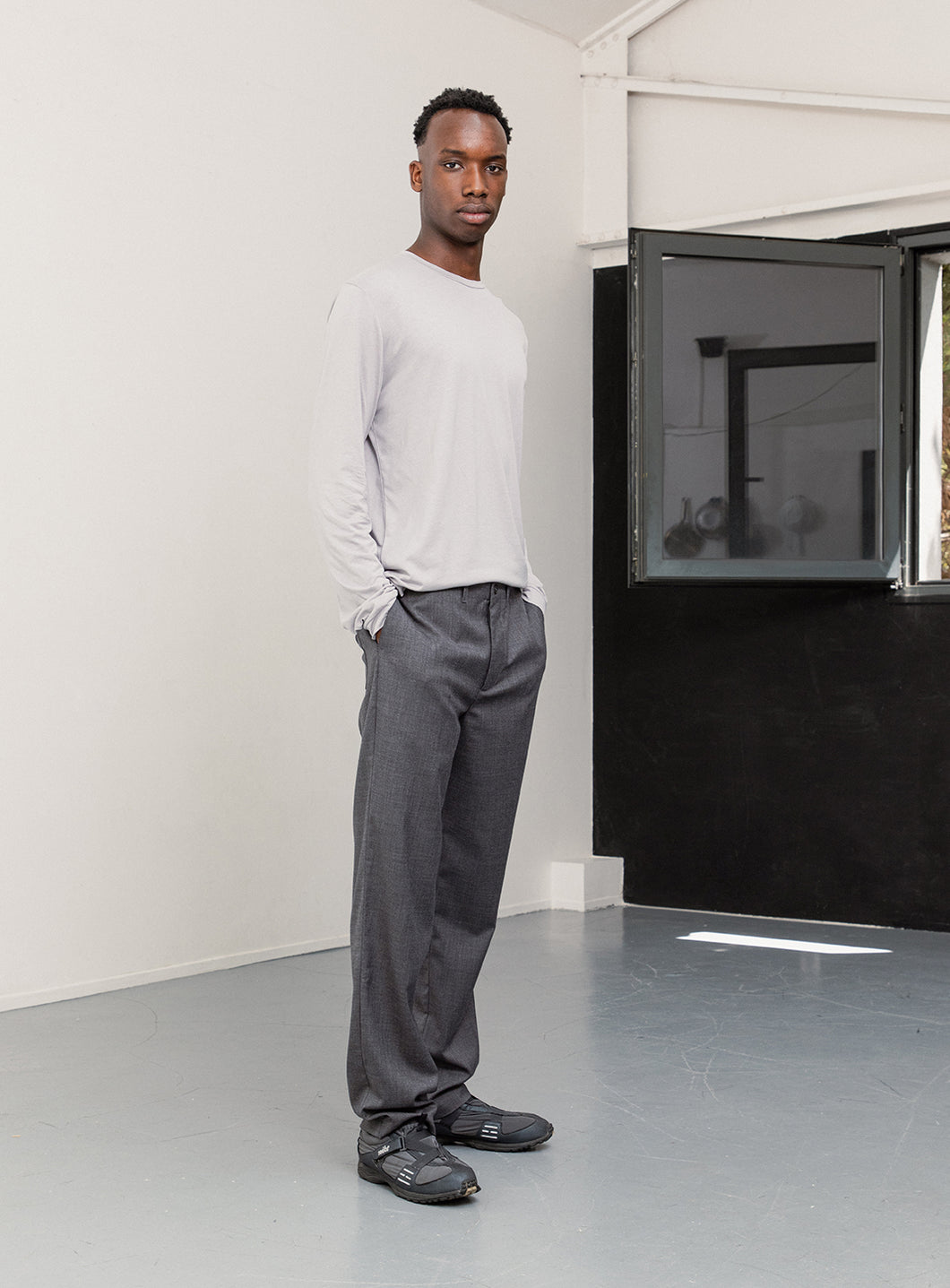 Pants with Inlayed Waistband in Dark Grey End-on-End